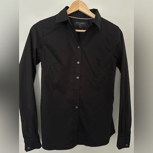 Banana Republic Non-Iron Button Up Shirt in Black